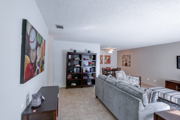 photo of Sierra Meadows living area